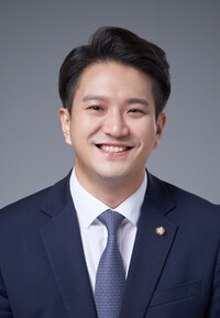 전용기 국회의원.