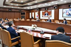정부, "6월 고용률·경활률 29개월 연속 역대 최고치"