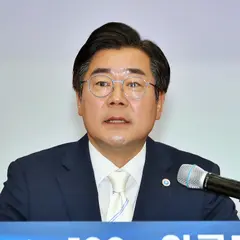 박찬대 인천시장, 취임 100일 '인천 리레이팅' 선언…공약 미이행·측근 논란 숙제로